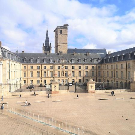 Le Dentan, Au Centre Historique De Dijon Apartment Luaran gambar